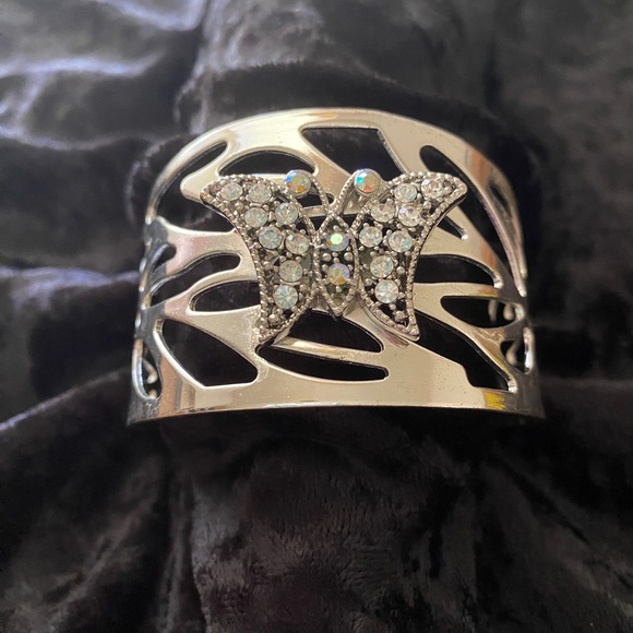 Vintage Butterfly Aurora Borealis Rhinestone Cuff Bracelet Silver Tone - Picture 5 of 5